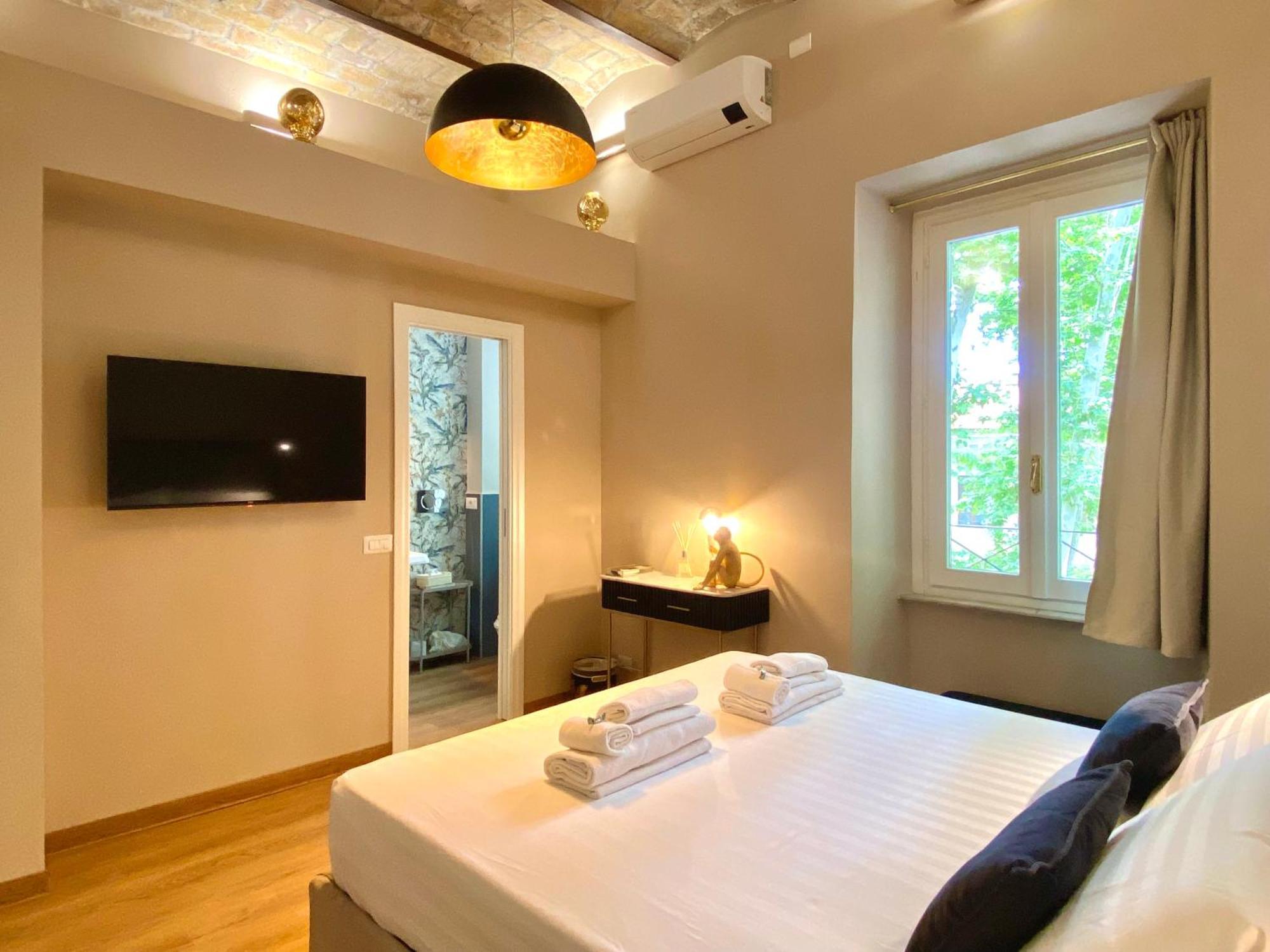 Queen Of Rome Luxury Rooms Luaran gambar