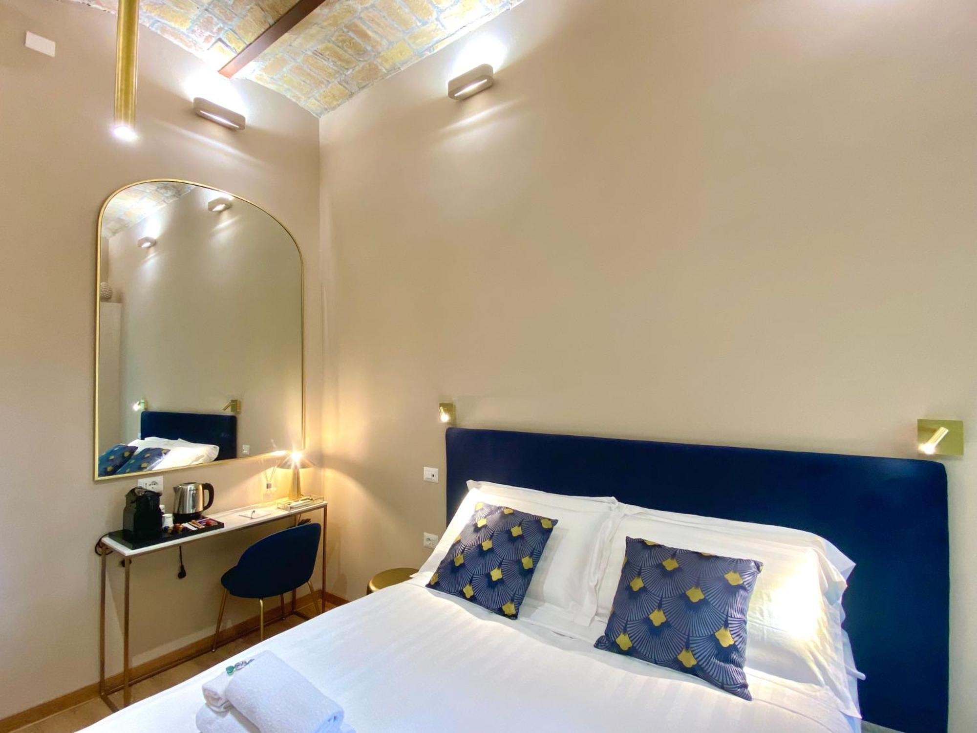 Queen Of Rome Luxury Rooms Luaran gambar