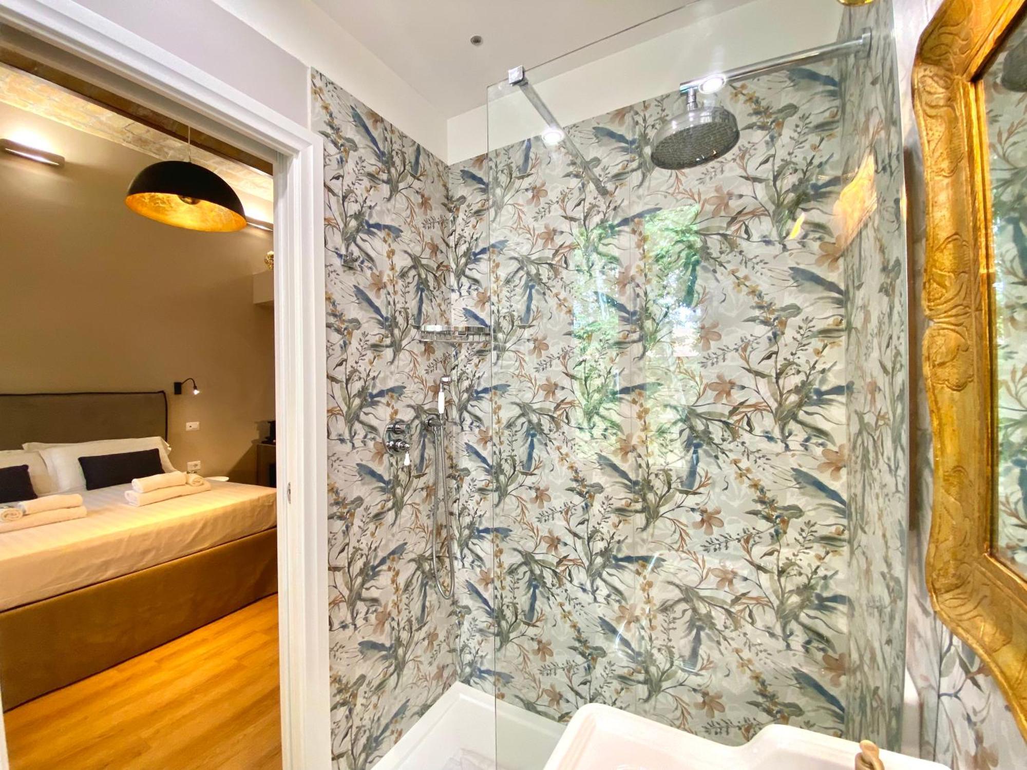 Queen Of Rome Luxury Rooms Luaran gambar