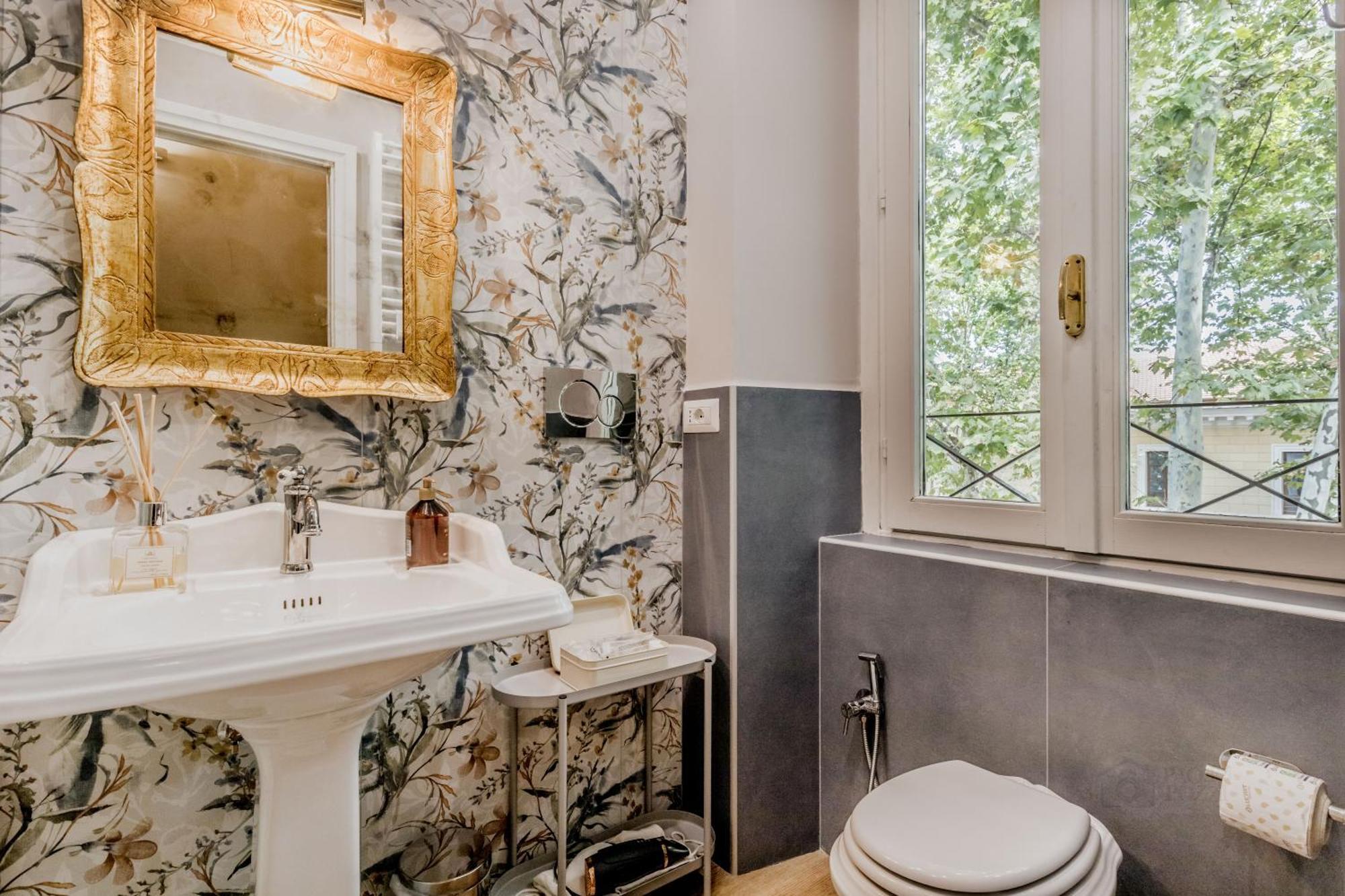 Queen Of Rome Luxury Rooms Luaran gambar