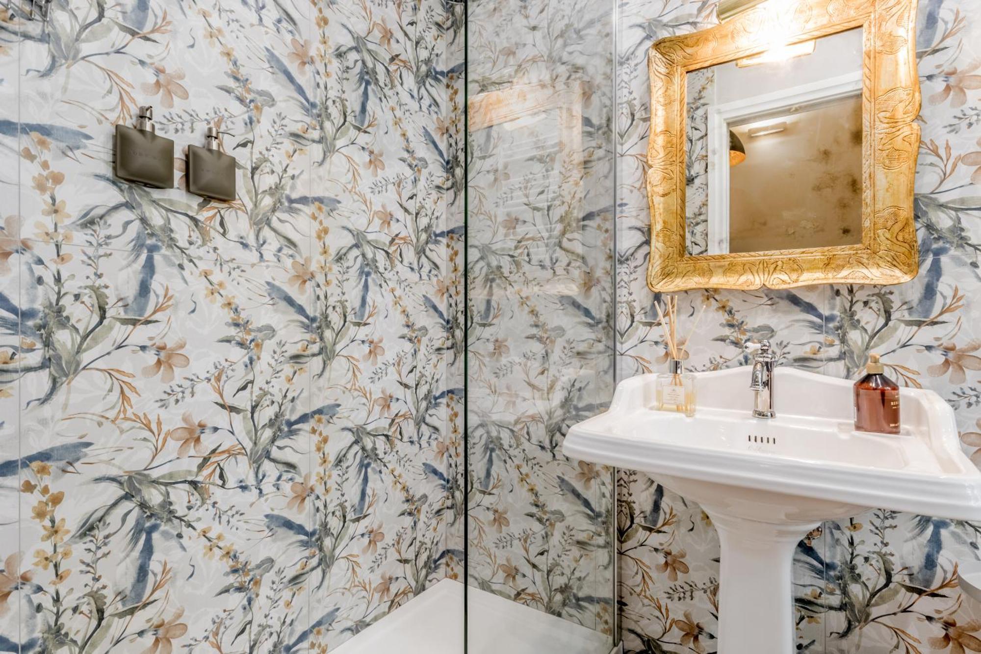 Queen Of Rome Luxury Rooms Luaran gambar